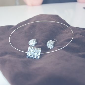 Handgefertigter Schmuck